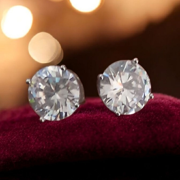 BELLA LUCE ROUND STUD EARRINGS - Picture 2 of 5